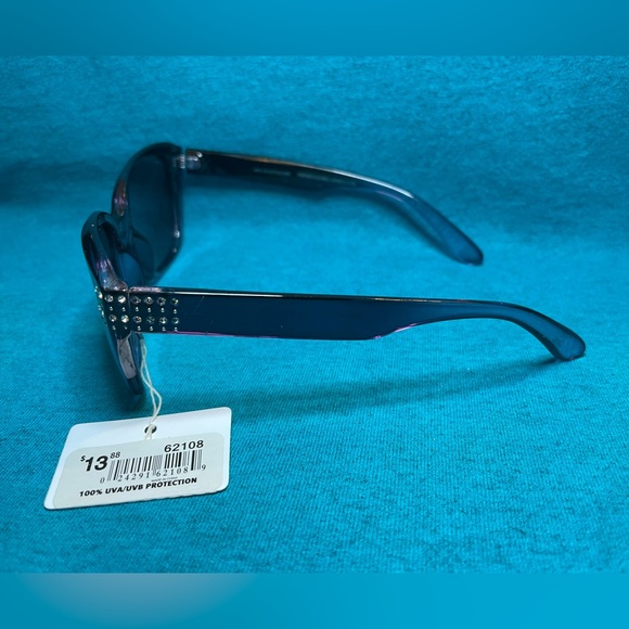 Lot of 5 pairs of: Piranha Sunglasses 2 #1 Sports, 2 #3 polarized, 1 #4 Premium - Picture 7 of 11